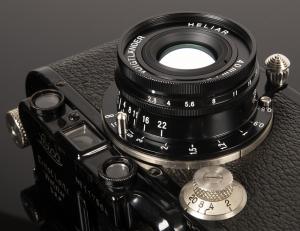 Voigtlander 40mm f/2.8 Heliar LTM Black Paint